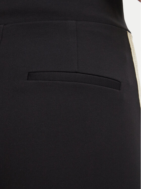 Guess Guess Spodnie materiałowe 184011 Czarny Classic Fit