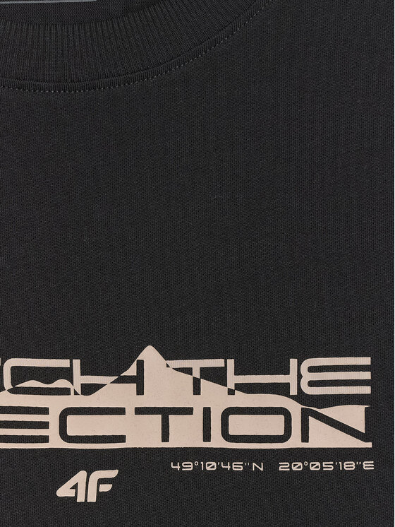4F 4F T-Shirt TREKKING Czarny Regular Fit