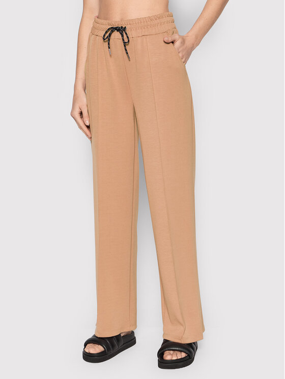 Femilet by Chantelle Spodnji del trenirke Elle FN9560 Rjava Relaxed Fit