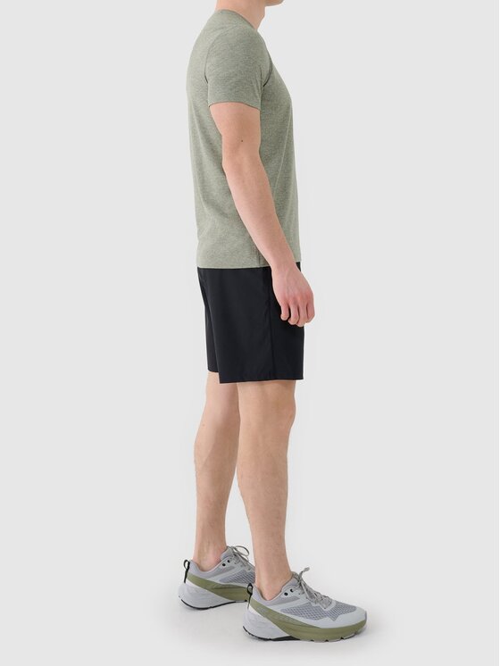 4F 4F Szorty sportowe 4FWSS26TFSHM1278-20S Czarny Regular Fit