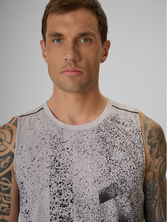 4F 4F Tank top FLOW MOTION Czarny Regular Fit