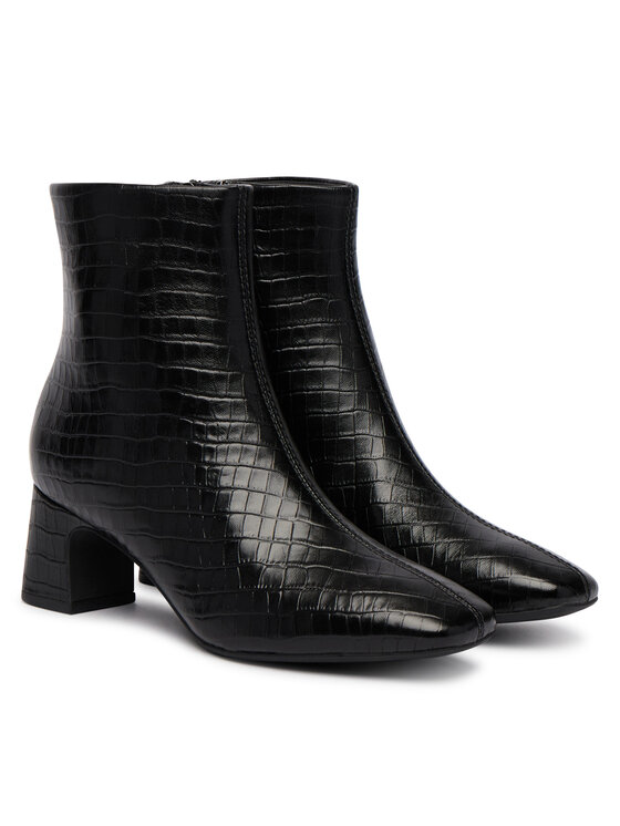 Clarks Clarks Боти Fernie Zip 26327187 Черен