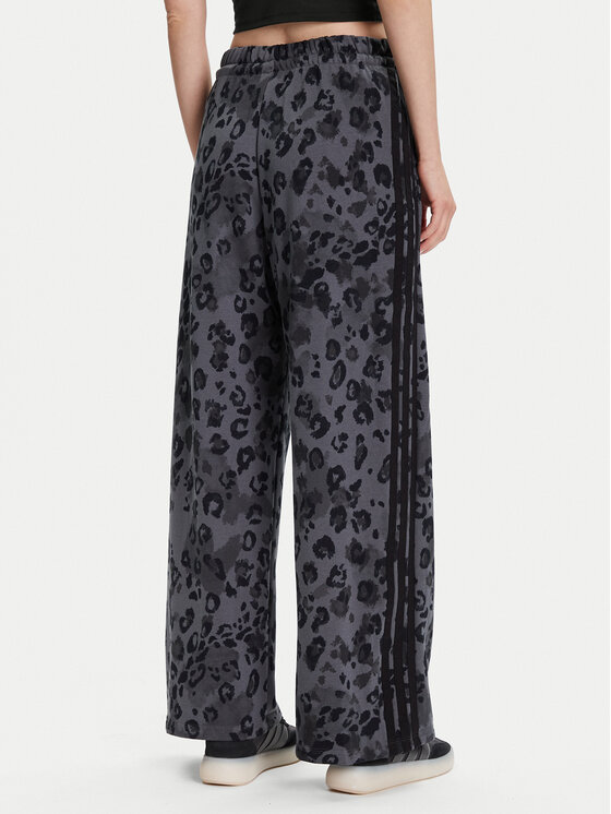 adidas adidas Παντελόνι φόρμας Animal Print 3-Stripes JM1839 Μπεζ Loose Fit