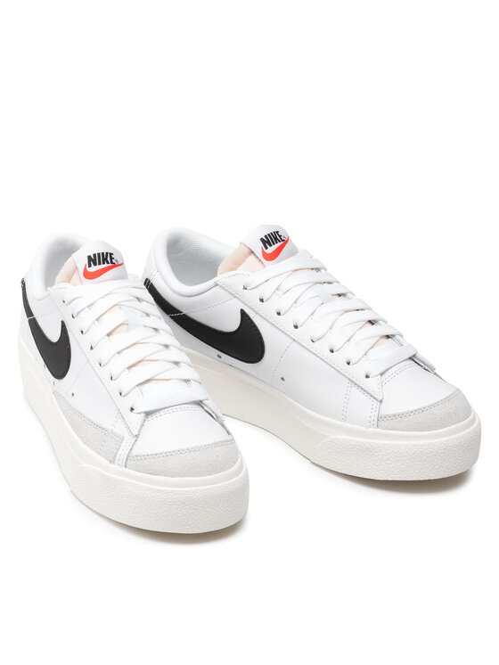 Nike Nike Sportcipők Blazer Low Platform DJ0292 Fehér