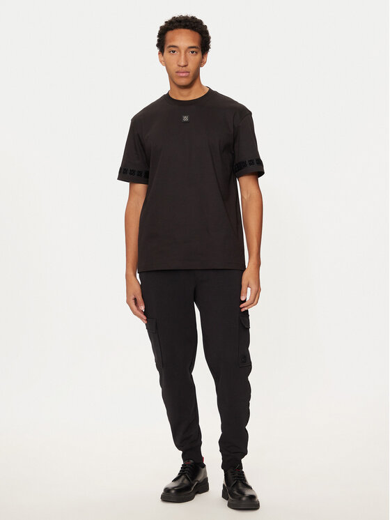HUGO Hugo T-särk 50521438 Must Regular Fit