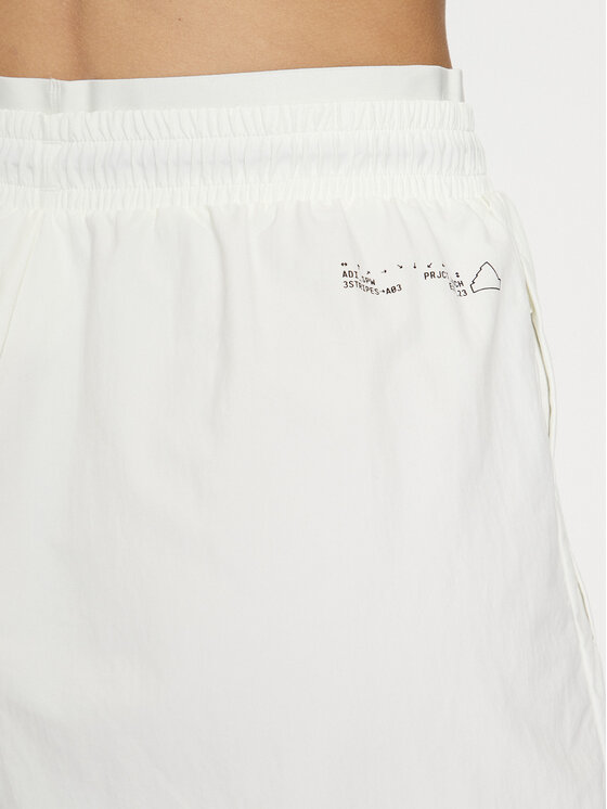 adidas adidas Pantaloni scurți sport City Escape Woven IW5208 Alb Loose Fit