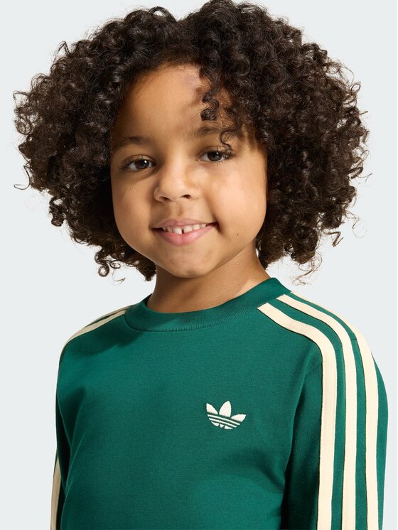 adidas adidas T-Shirt 165256 Zielony ciemny Loose Fit