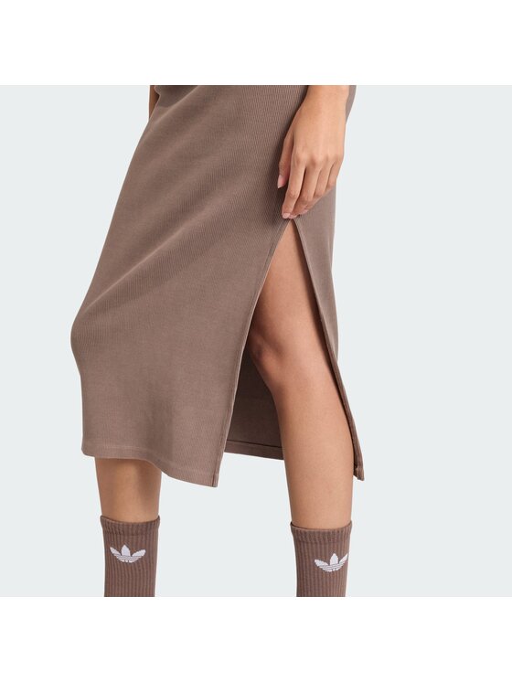 adidas adidas Sukienka codzienna ESSENTIALS RIB TANK MAXI DRESS WASHED Brązowy Slim Fit