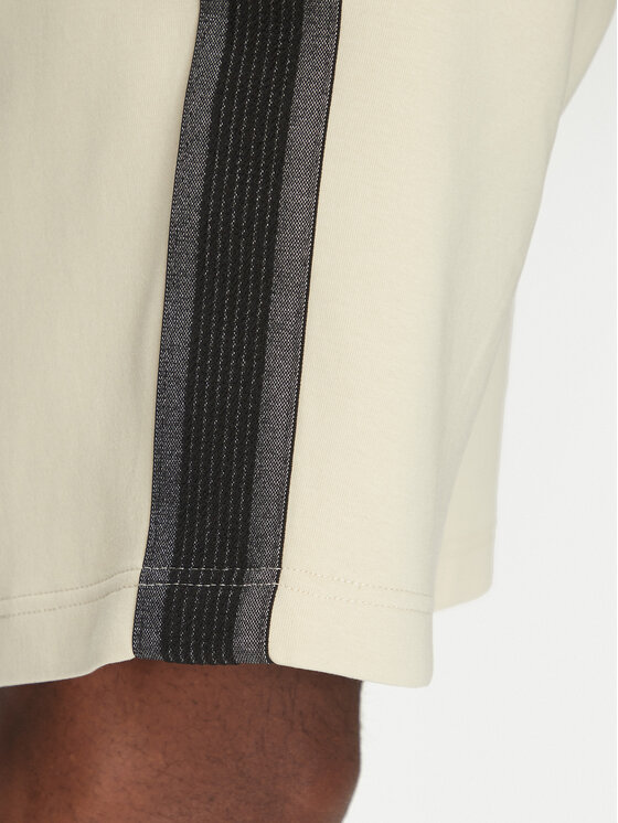 EA7 Emporio Armani EA7 Emporio Armani Szorty sportowe 7M000544 AF12660 U1079 Écru Regular Fit