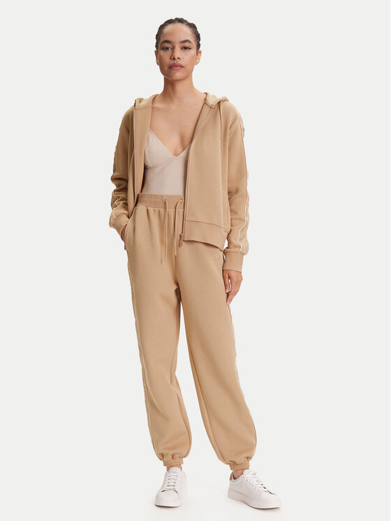 Guess Guess Teplákové nohavice V5YB02 KB3P2 Béžová Regular Fit
