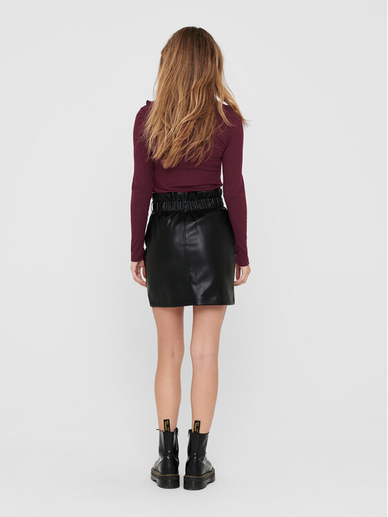 ONLY ONLY Dirbtinės odos sijonas 15206801 Juoda Regular Fit