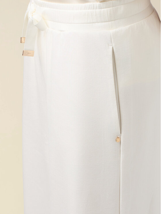 Oltre Oltre Pantaloni di tessuto P842J002433N011 Bianco Boy Fit