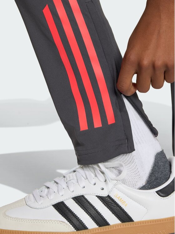 adidas adidas Spodnie dresowe 157785 Czarny Slim Fit