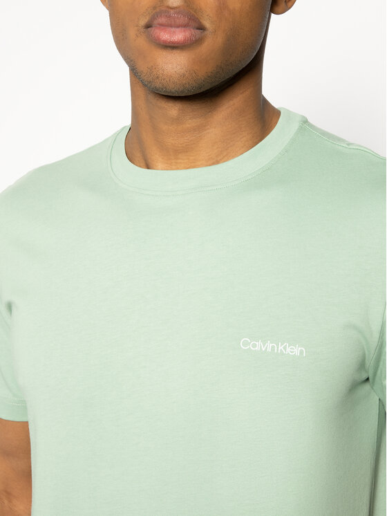 Calvin Klein Calvin Klein T-Shirt Chest Logo K10K103307 Zielony Regular Fit