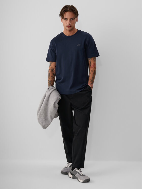 4F 4F T-Shirt ESSENTIAL Granatowy Regular Fit
