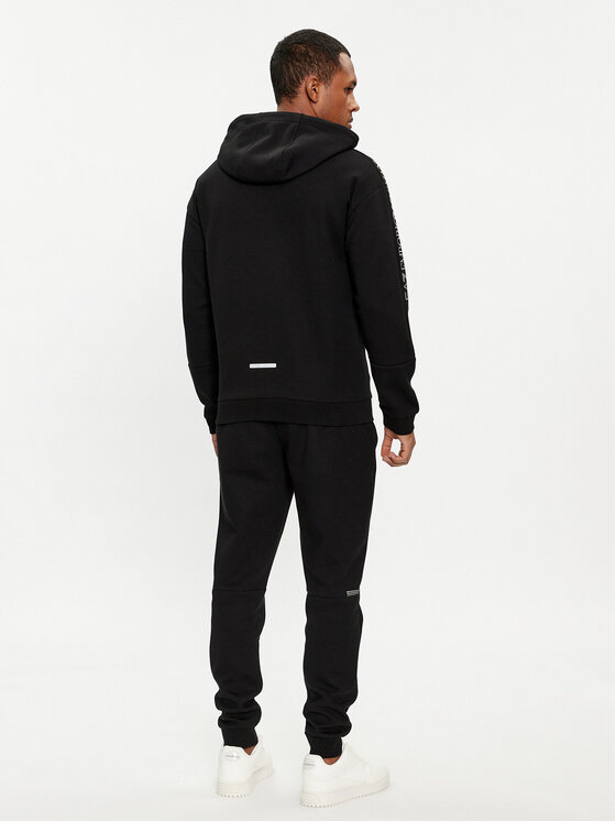 EA7 Emporio Armani EA7 Emporio Armani Spordidressid 3DPV61 PJUWZ 1200 Must Regular Fit