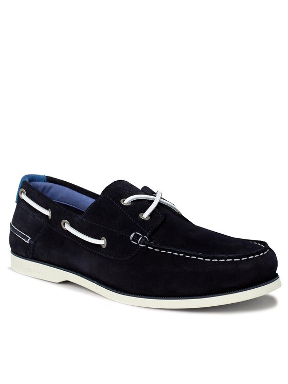 Tommy hilfiger boat shoes 2025