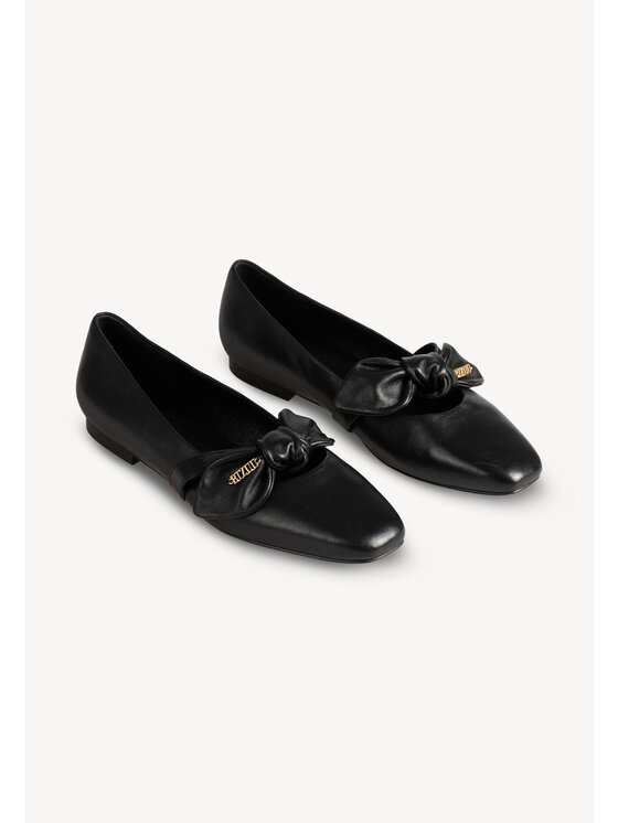BIZUU BIZUU Baleríny BLACK LEATHER BALLET FLATS AZZO Černá