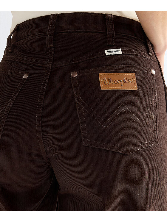 Wrangler Wrangler Spodnie materiałowe 112386728 Brązowy Relaxed Fit