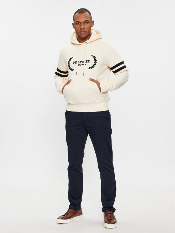 Black jeans white hoodie store