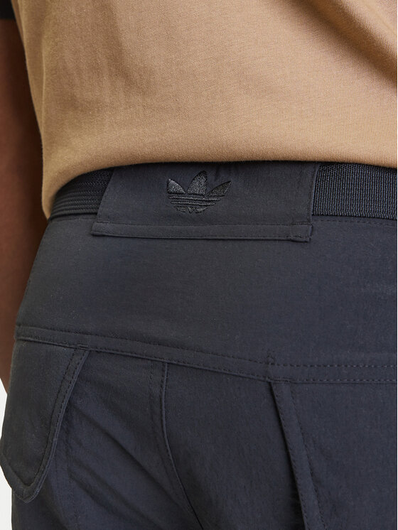adidas adidas Pantaloncini di tessuto Premium Essentials Utility Cargo JD2107 Nero Loose Fit