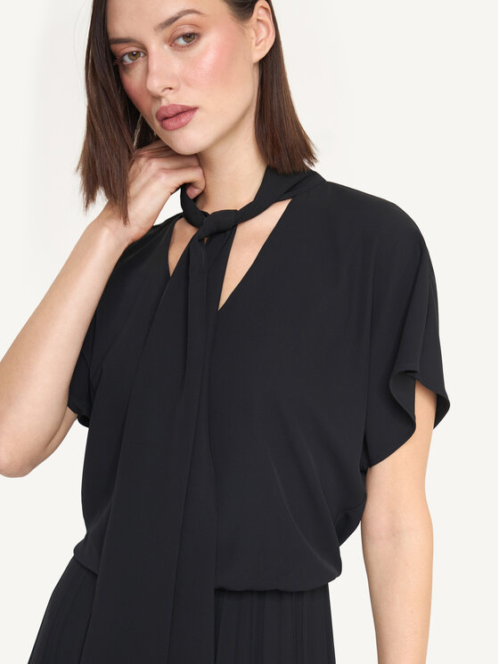 KMX KMX Sukienka koktajlowa 924970007 Czarny Flare Fit