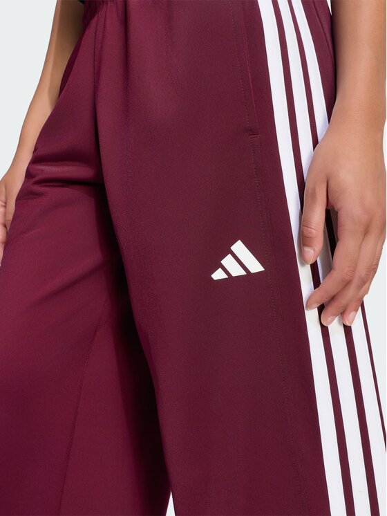 adidas adidas Spodnie dresowe 167669 Czerwony Regular Fit