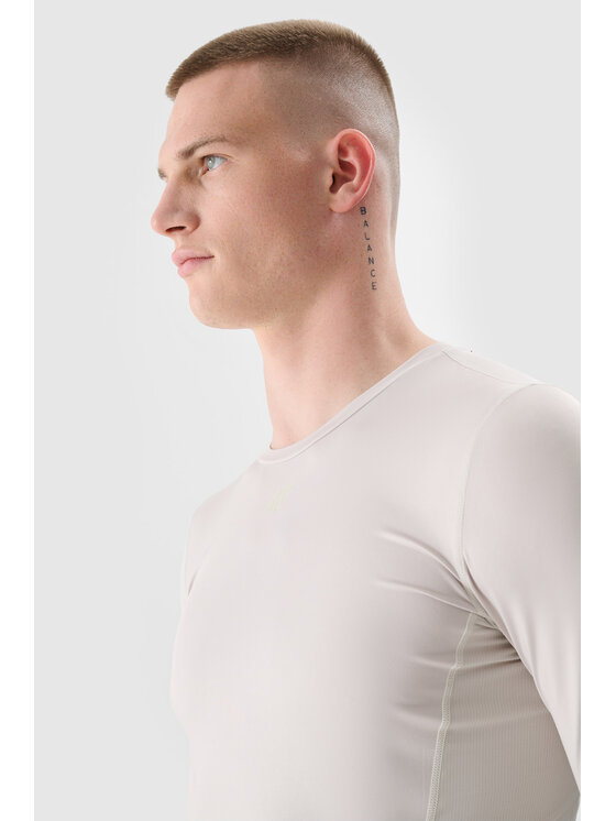 4F 4F Koszulka techniczna BASIC+ Kremowy Slim Fit