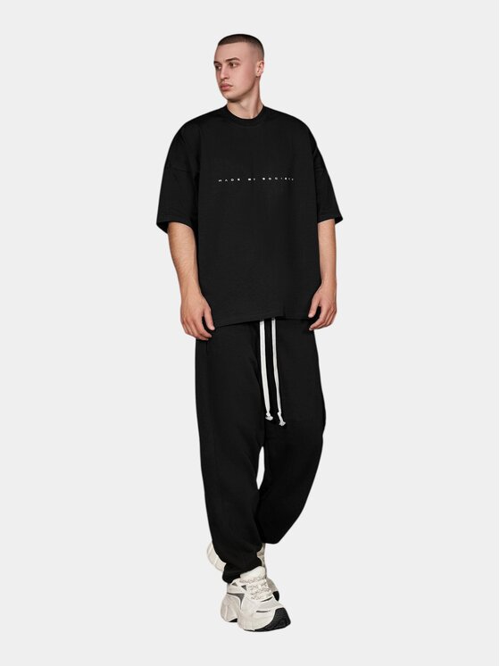 MADE BY SOCIETY MADE BY SOCIETY T-Shirt Tricou Noir Intemporel - T16852 Czarny Basic Fit