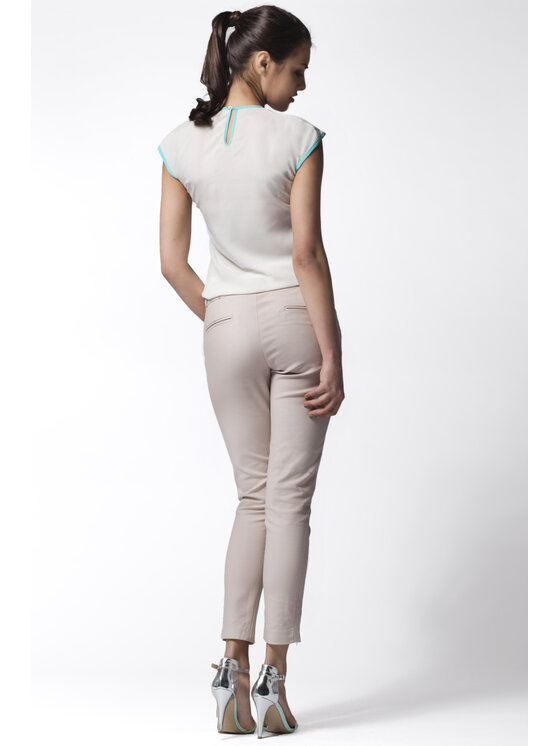 Awama Awama Bluzka A025 Écru Basic Fit