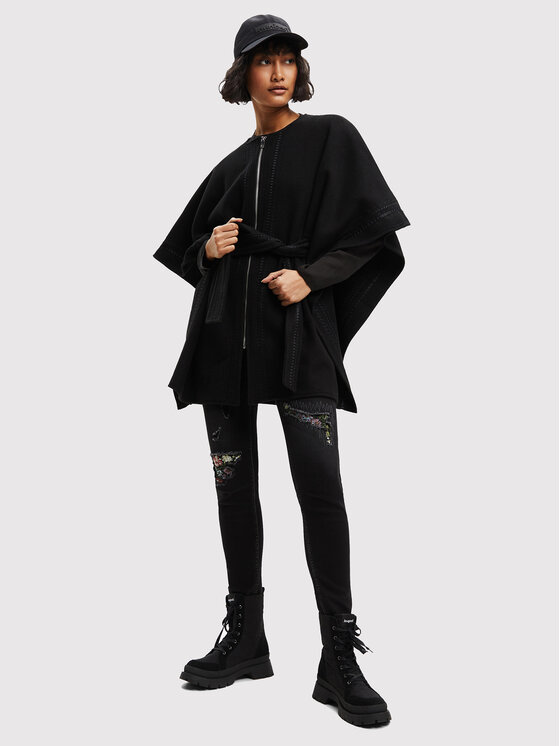 Desigual Desigual Pončo Aladin 22WAIA38 Melns Relaxed Fit