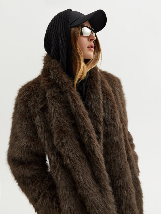 Eleh Eleh Futro MARRONE E00192 Brązowy Regular Fit