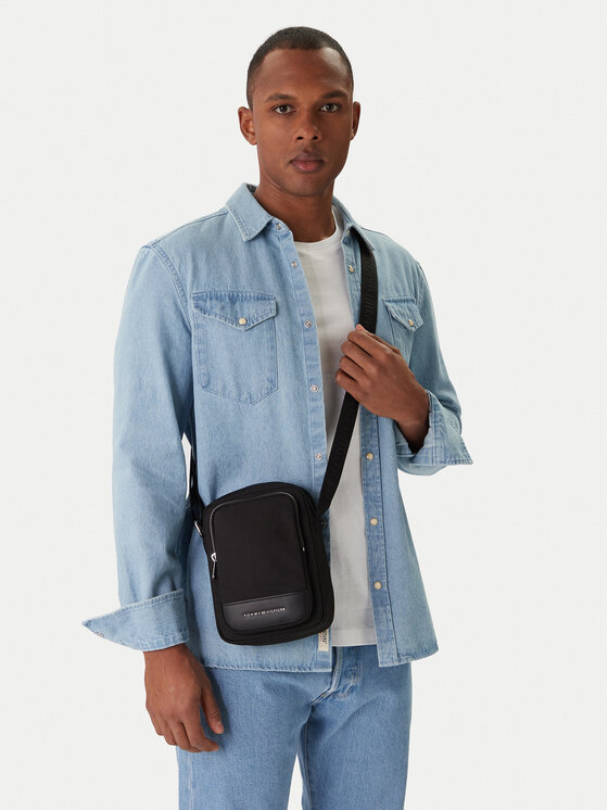 Tommy Hilfiger Tommy Hilfiger Maža rankinė Th Business Mini Reporter AM0AM13190 Juoda