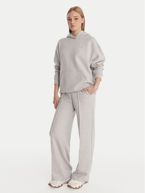 Guess Guess Teplákové nohavice V6RB17 K9V31 Sivá Regular Fit