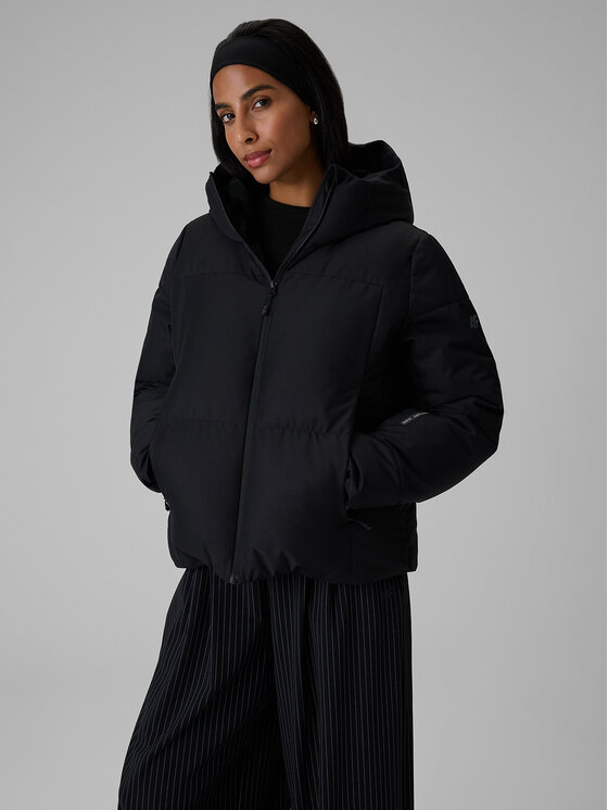 4F 4F Kurtka zimowa URBAN COMMUTER Czarny Regular Fit
