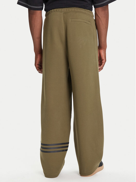 adidas adidas Pantaloni da tuta Neuclassics JW5444 Verde Loose Fit