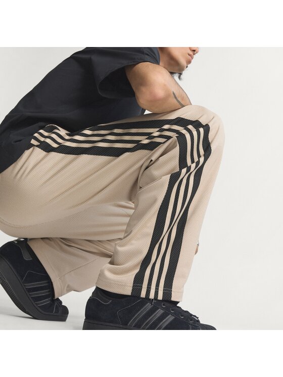 adidas adidas Dressipüksid KE0116 Beež Loose Fit