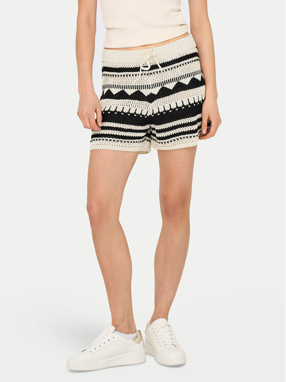 ONLY ONLY Auduma šorti Merida 15344405 Melns Regular Fit