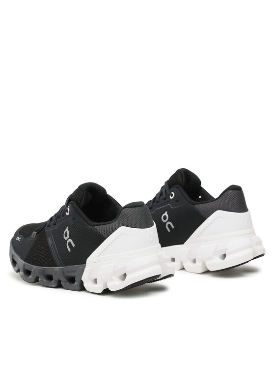 On On Laufschuhe Cloudflyer 4 7198671 Schwarz