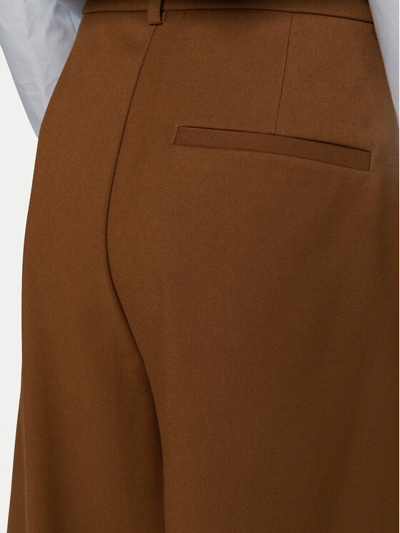 Gestuz Gestuz Bermudy Paula 10909173 Hnedá Loose Fit