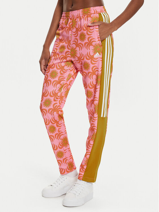 adidas adidas Спортивні штани FARM Rio IQ4493 Рожевий Regular Fit