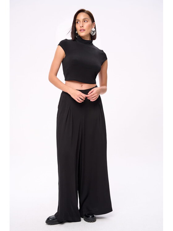 blue shadow blue shadow Top Noa Czarny Regular Fit