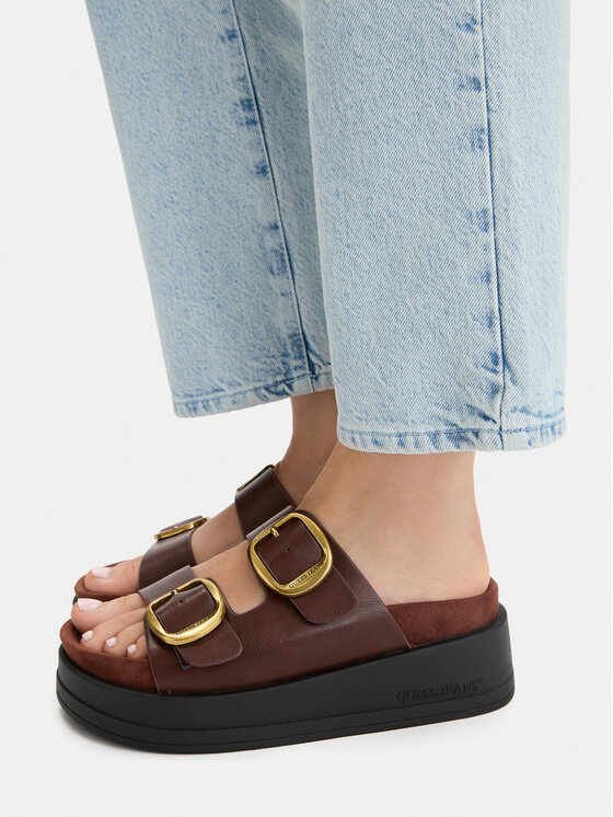 Guess Jeans Guess Jeans Šlepetės CWBEO-HY62273-6 Ruda