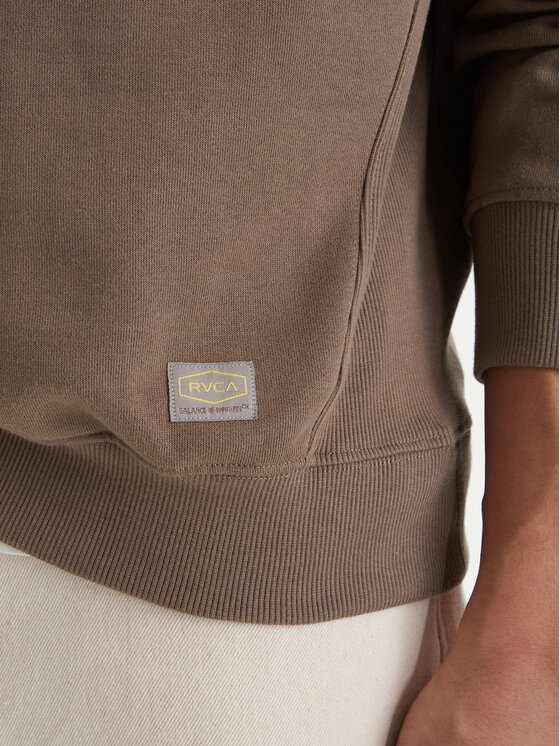 RVCA RVCA Pulóver Dayshift Crew II 23A463510 Barna Relaxed Fit