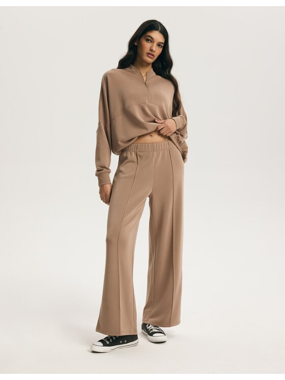 Esotiq Esotiq Spodnie dresowe 45231 Brązowy Regular Fit
