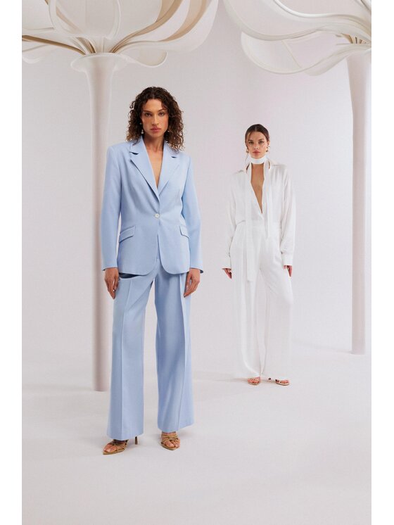 LE POSSÉ LE POSSÉ Pantaloncini di tessuto SGZWS Azzurro chiaro Regular Fit