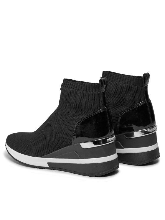MICHAEL Michael Kors MICHAEL Michael Kors Botki Skyler Bootie 43F7SKFE5D Czarny