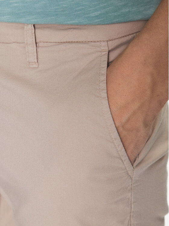 Guess Guess Pantaloncini di tessuto Myron M3GD18 WFBZ3 Beige Slim Fit