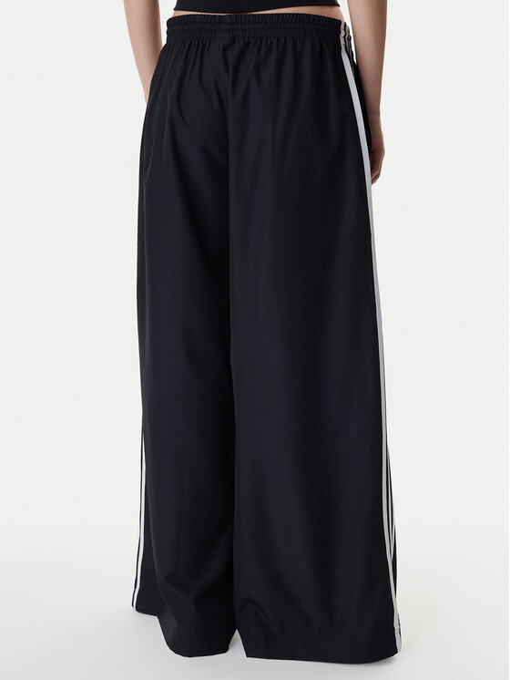 adidas adidas Pantaloni da tuta Firebird Adilenium KD2914 Nero Regular Fit