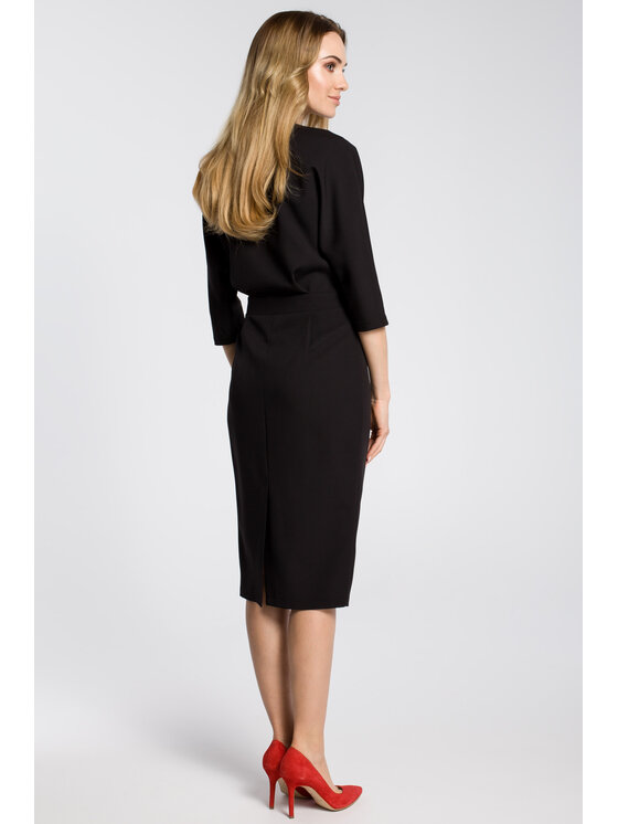 Made of Emotion Made of Emotion Koktejlové šaty M360 Čierna Girl Fit